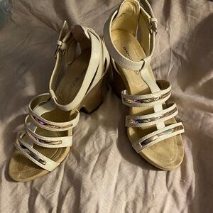 Bandolino Beige Strappy Heels